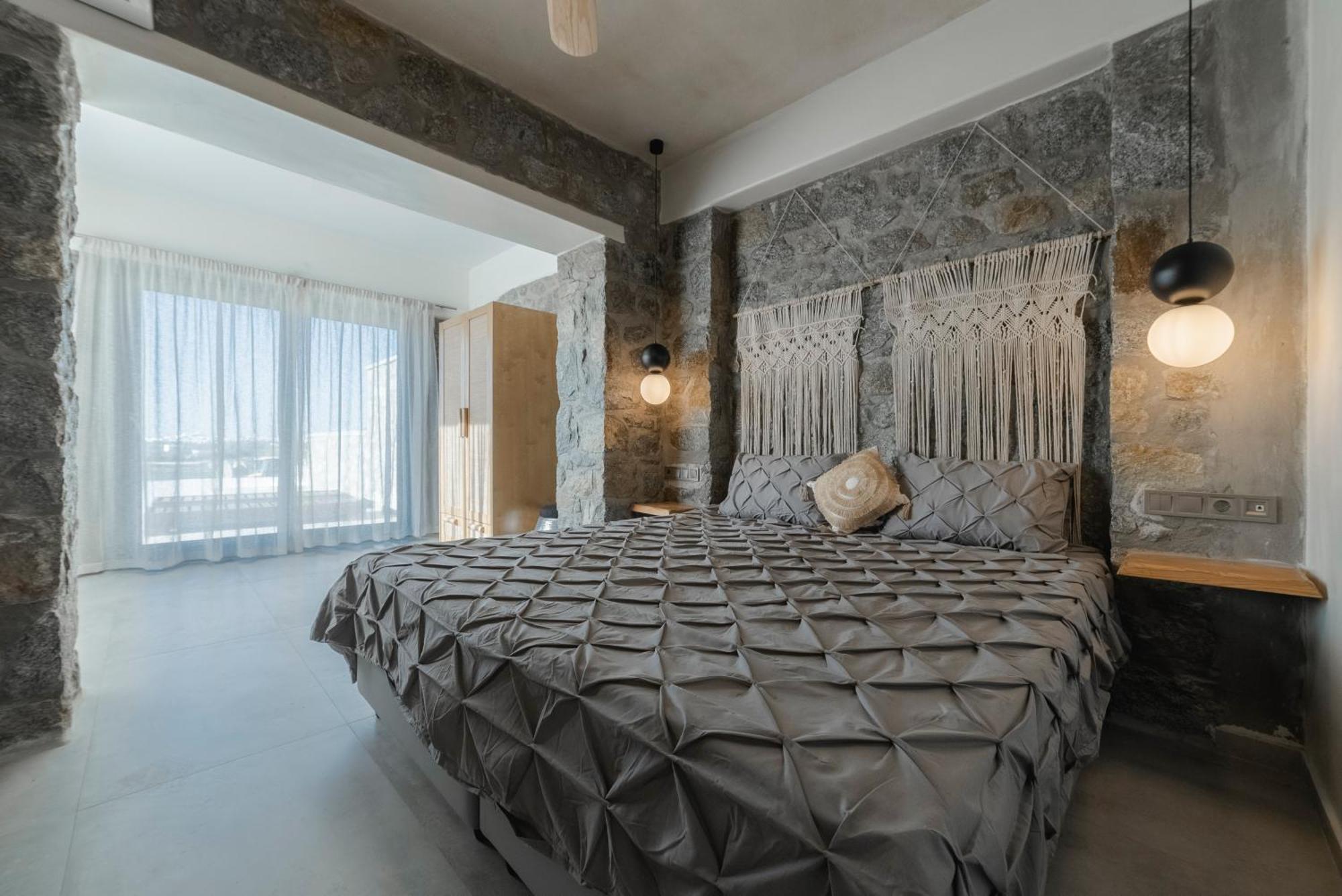 Naxos Privilege Villa *